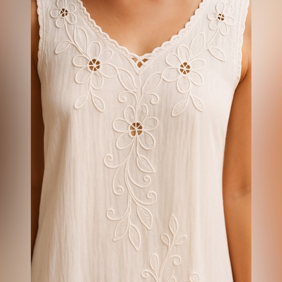 Vintage HiBis,Lace Works, Antique White Embroidered Rayon Dress,EUC, Size XL - Picture 3 of 12